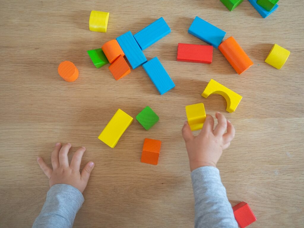 Screen-Free Activities for Toddlers: Easy Indoor Play Ideas for 1–2 Year Olds